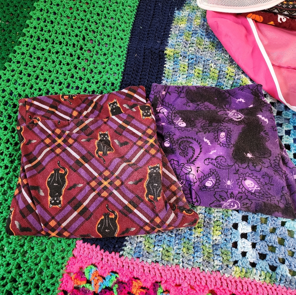 Lot of 2 Halloween leggings